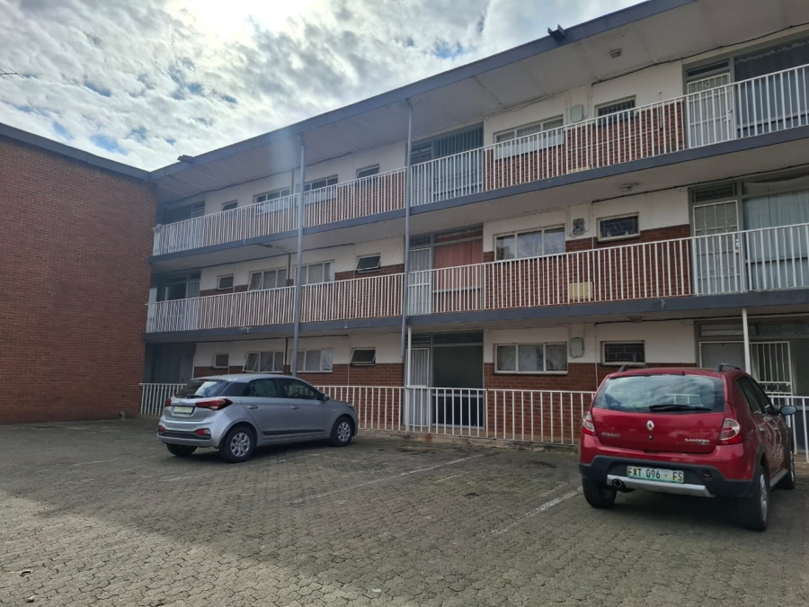 1 Bedroom Property for Sale in Brandwag Free State